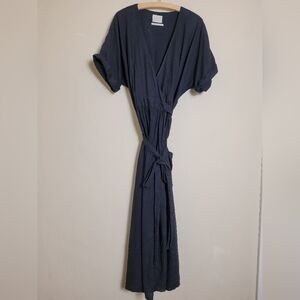 Urban Outfitters Black Short Sleeved V-neck Wrap Maxi Dress Large